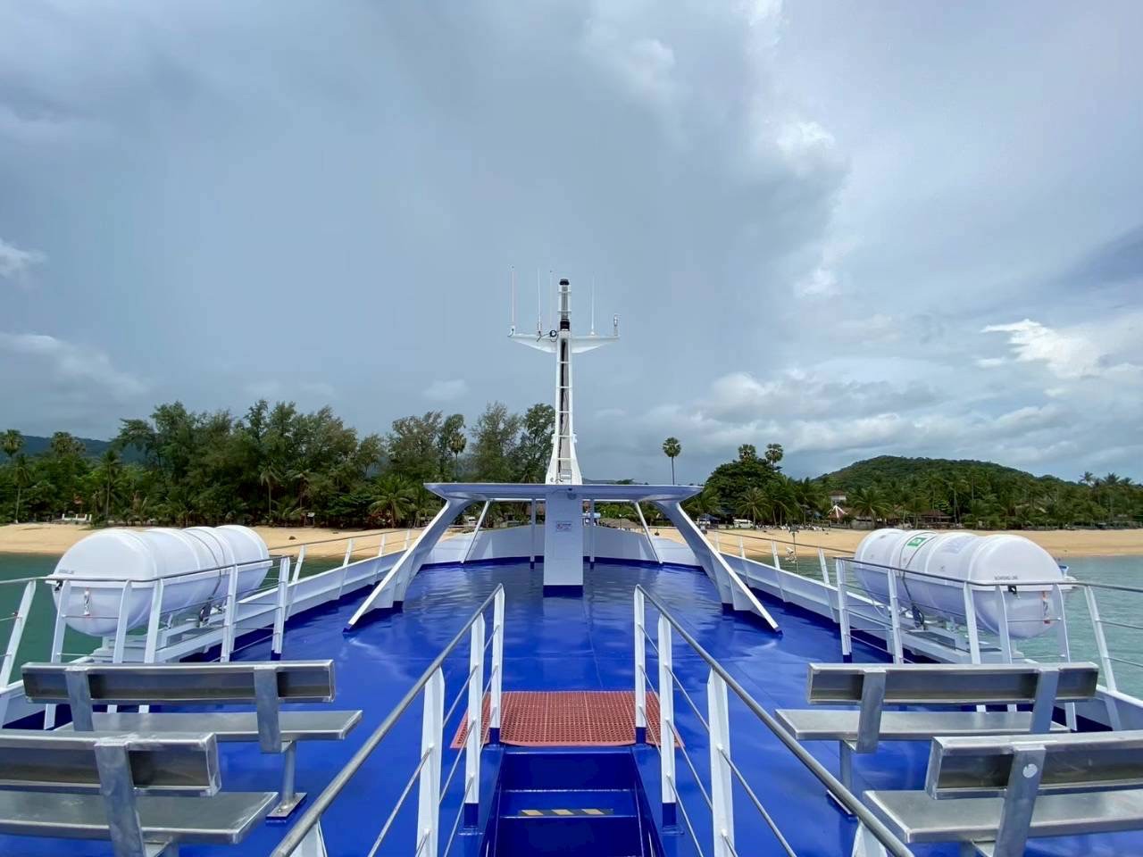 Chumphon - Koh Tao by Lomprayah (08:00-10:30)_6