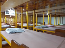 Koh Tao - Chumphon by Chumphon Ferry (Tue,Thu,Sat @21:00-05:00)