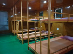 Chumphon - Koh Tao by Pontaweesin Ferry (Tue,Thu, Sat @ 21:00-05:00)
