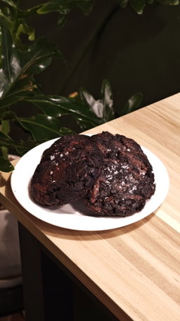 Blackout Cookies 
