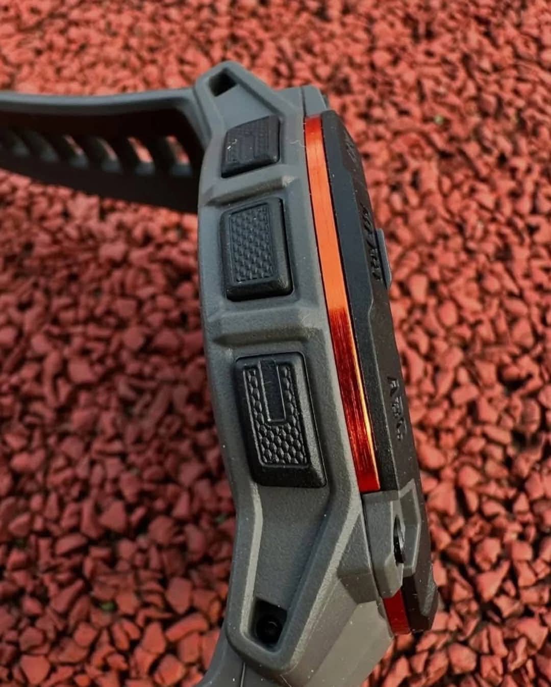 Garmin Instinct 3 Amoled_2