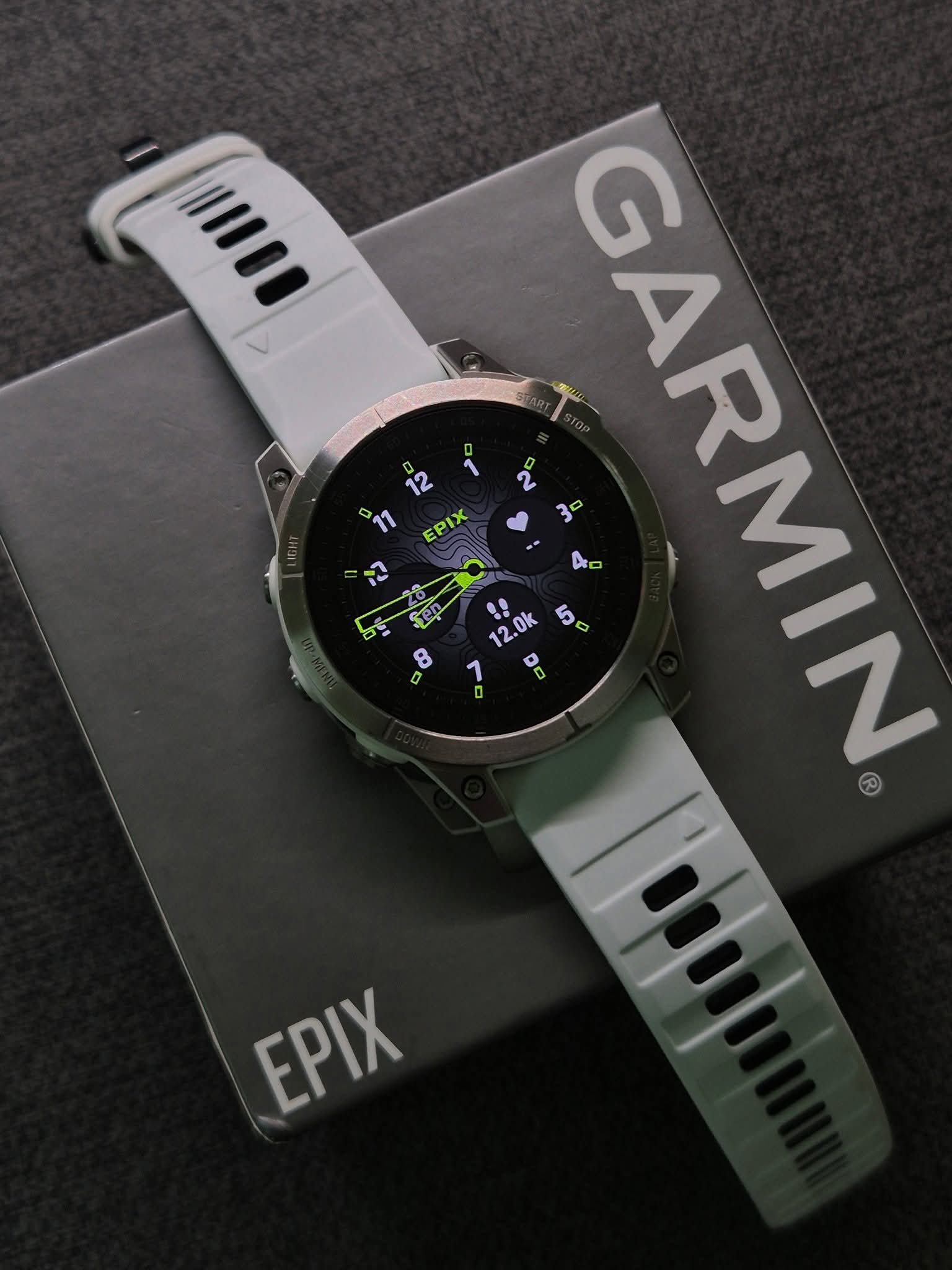 Garmin Epix Gen 2 Titanium white 47mm_0
