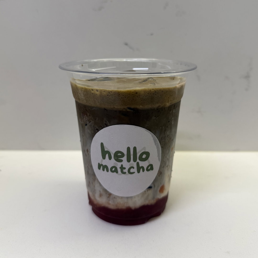 Iced Strawberry Hojicha Latte