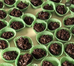Almond Noir (~33 pcs)