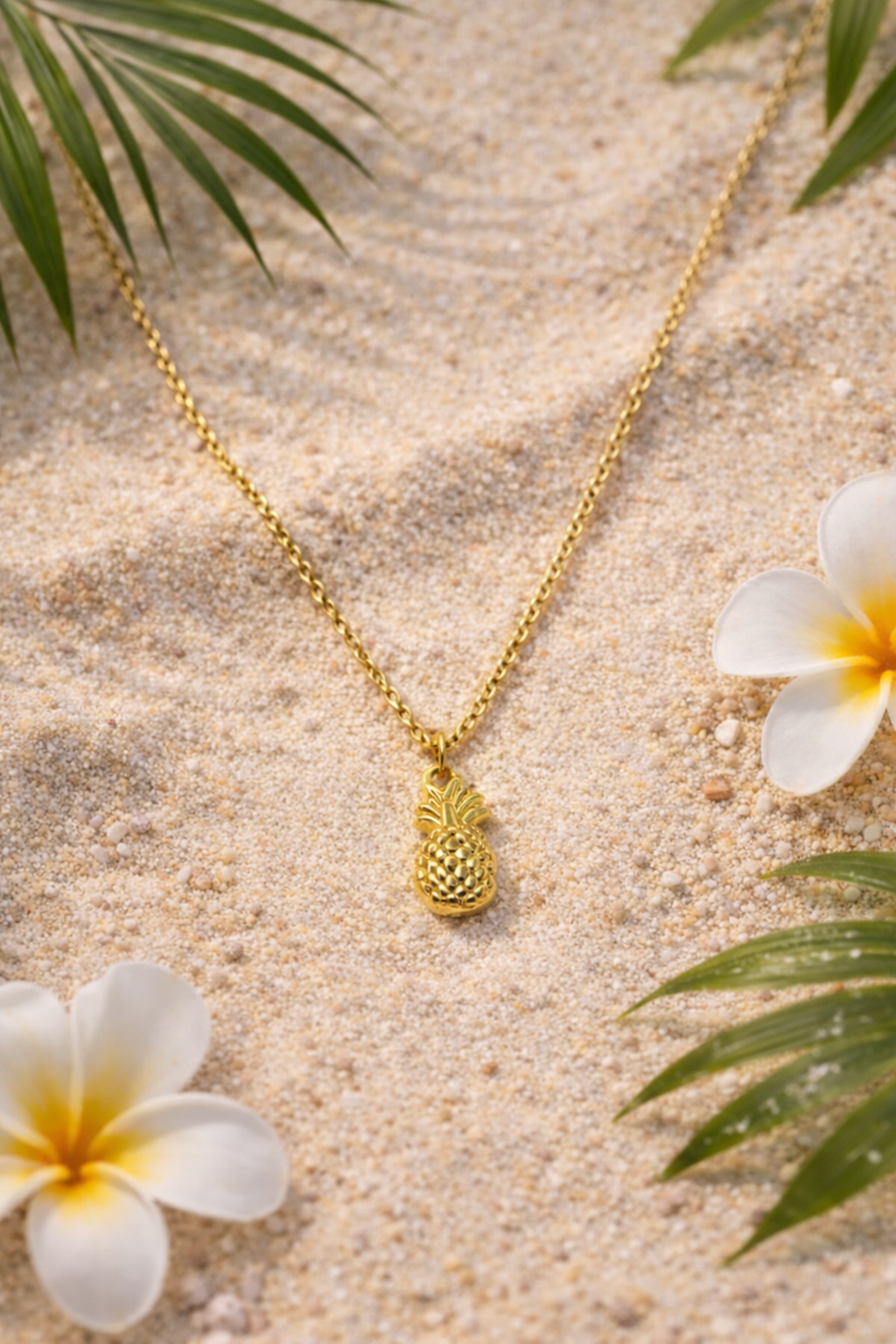 Golden Tropic Pineapple Necklace_0