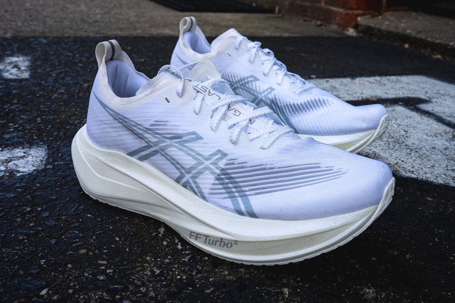 ASICS MEGABLAST