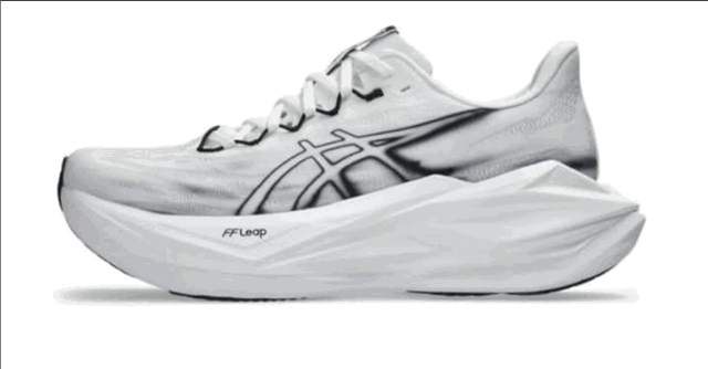 ASICS SUPERBLAST 3_0