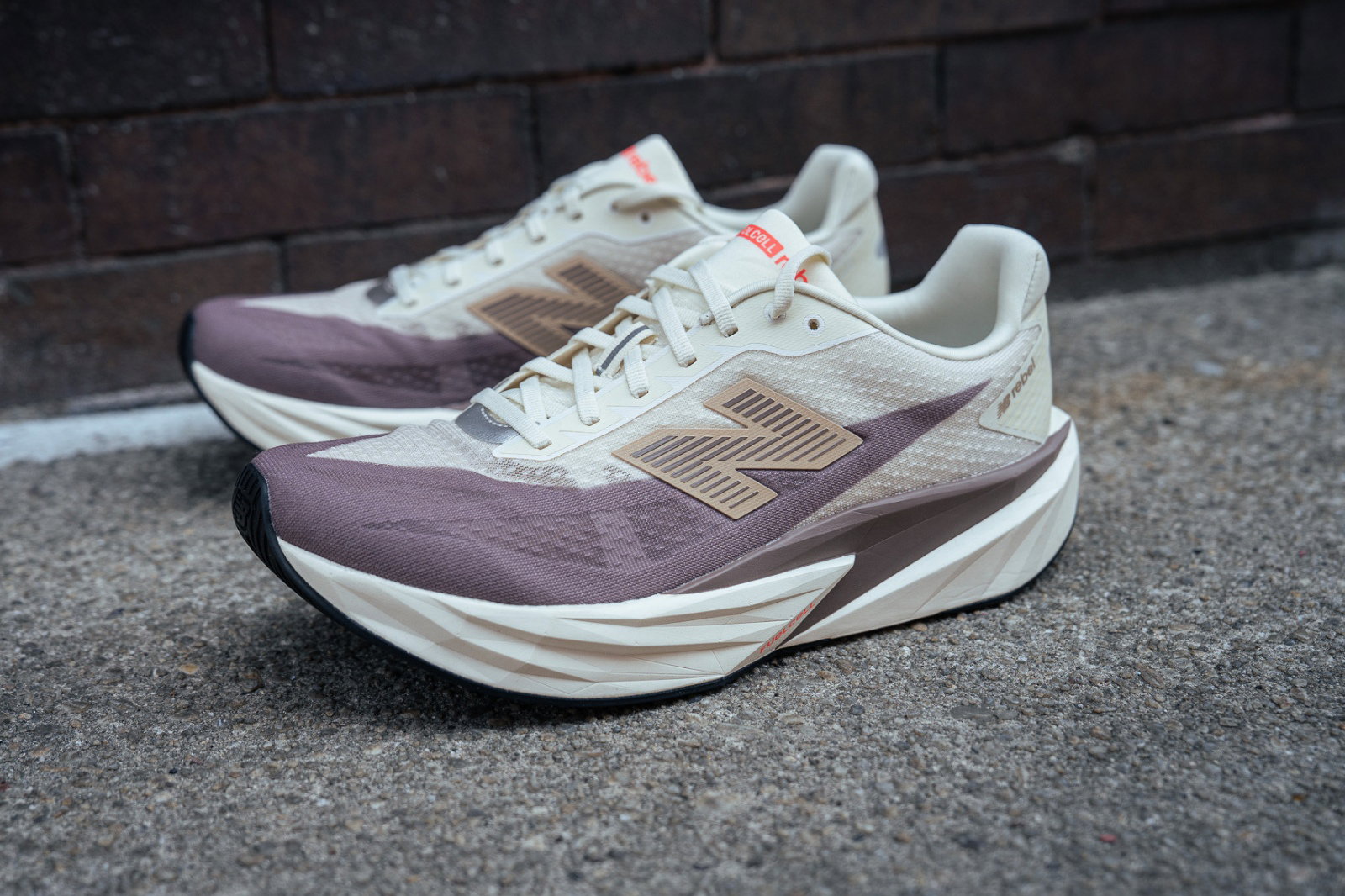 NEWBALANCE REBEL V5