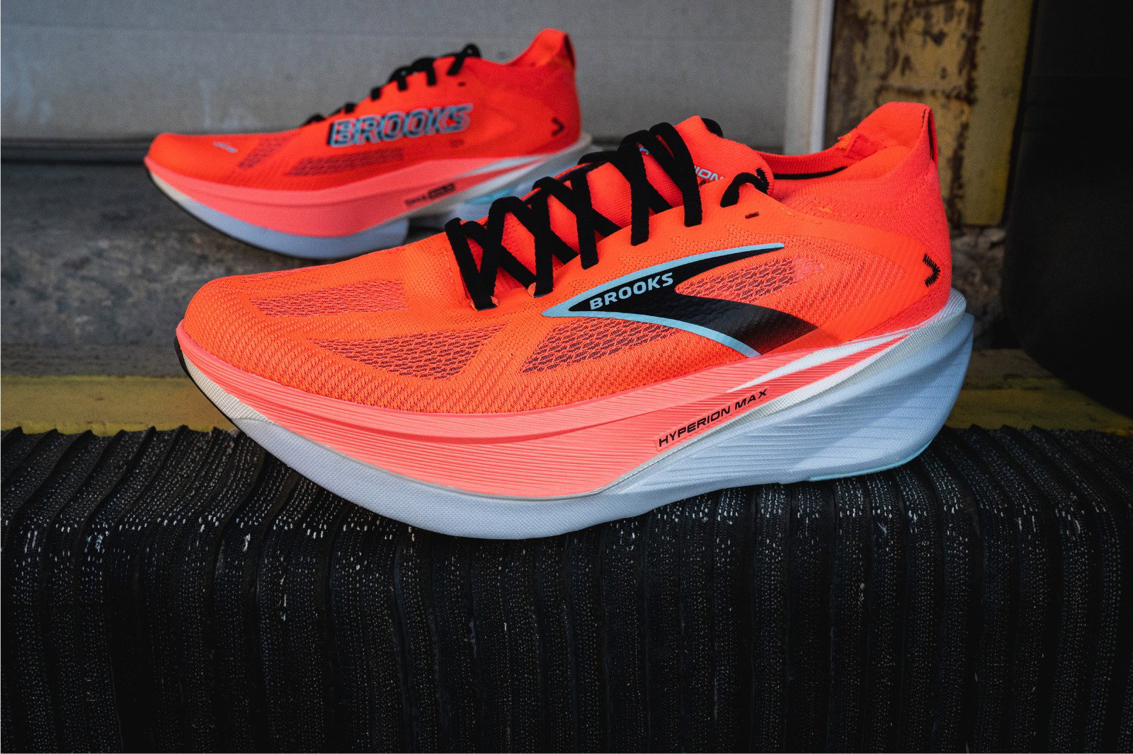 BROOKS HYOERION MAX 3_0