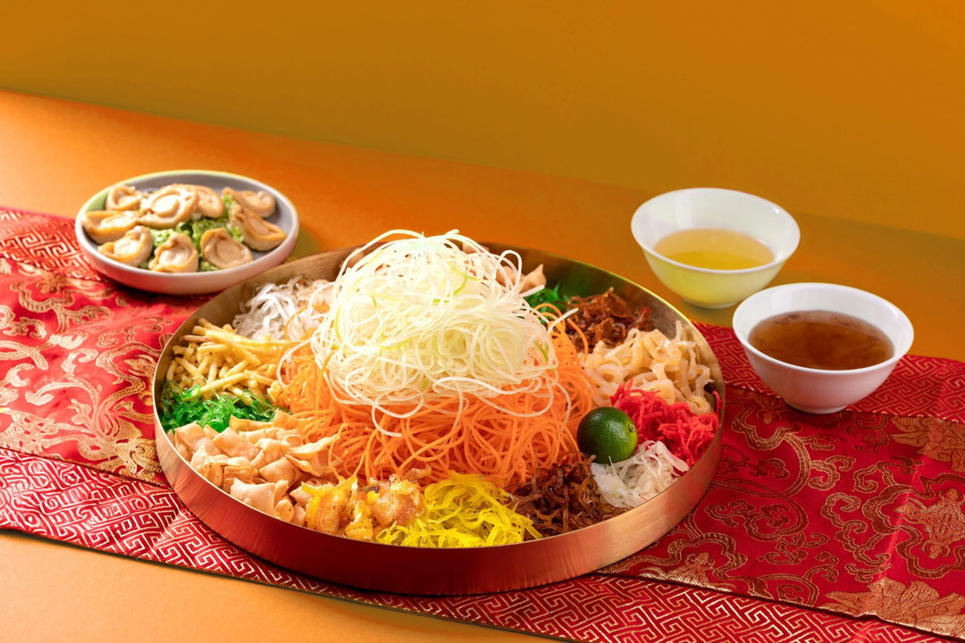 Fortune Fruity Yusheng (Vegetarian Salmon available)
