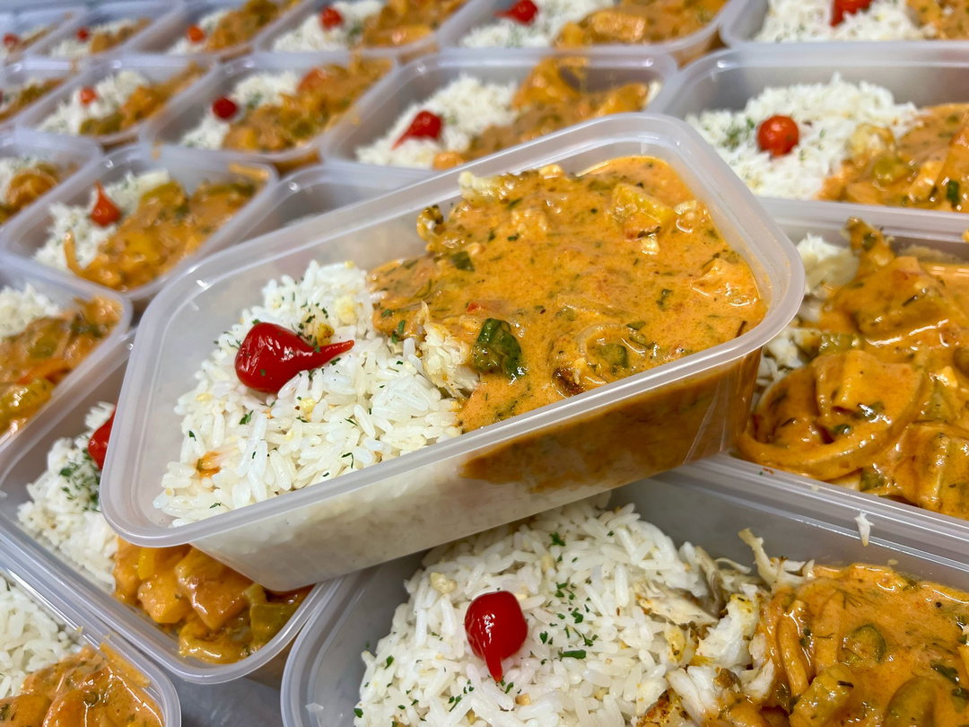 Moqueca de tilápia com arroz de coco