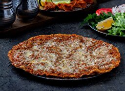 Kaşarlı Lahmacun