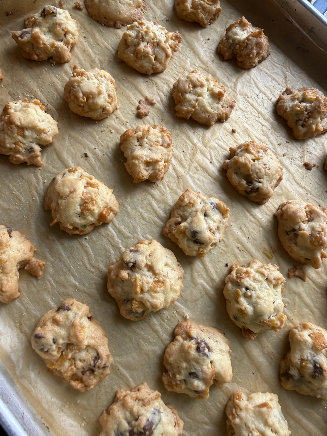 Crunchy Cornflakes Choc Chip Cookies