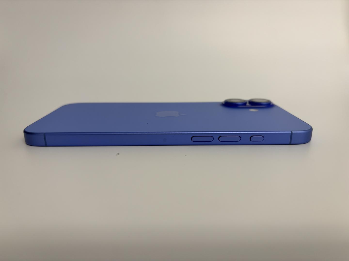 iPhone 16 Plus_1