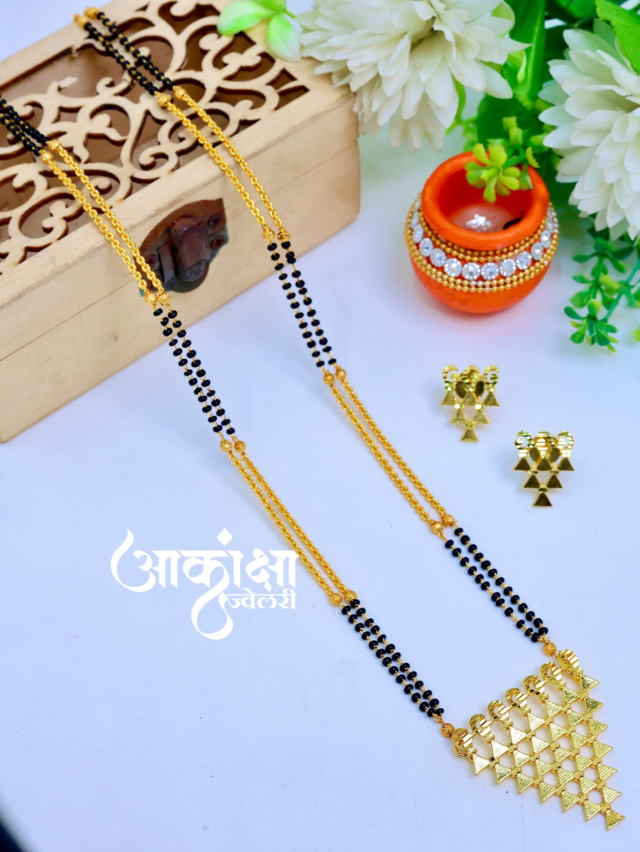 Saraswati Pendant Mangalsutra (Golden)_0