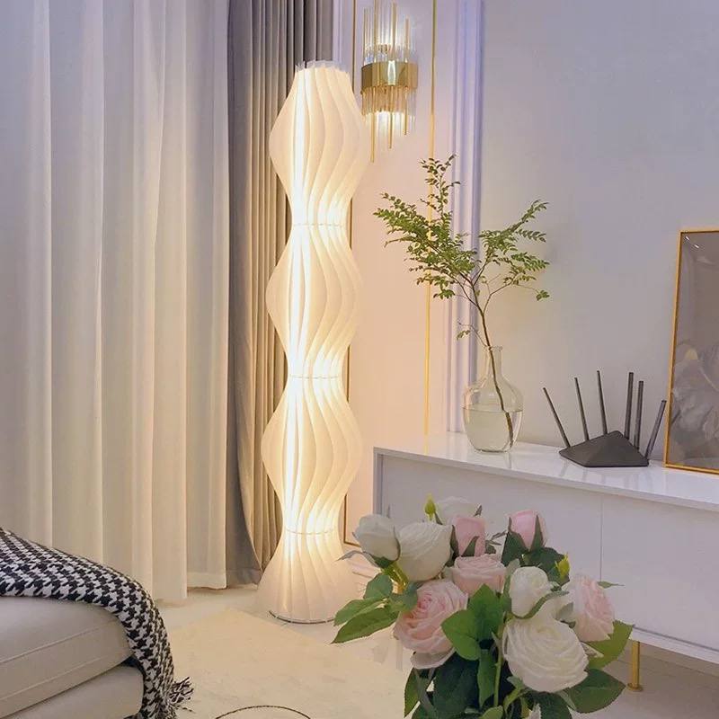748 - HULA STANDING LAMP