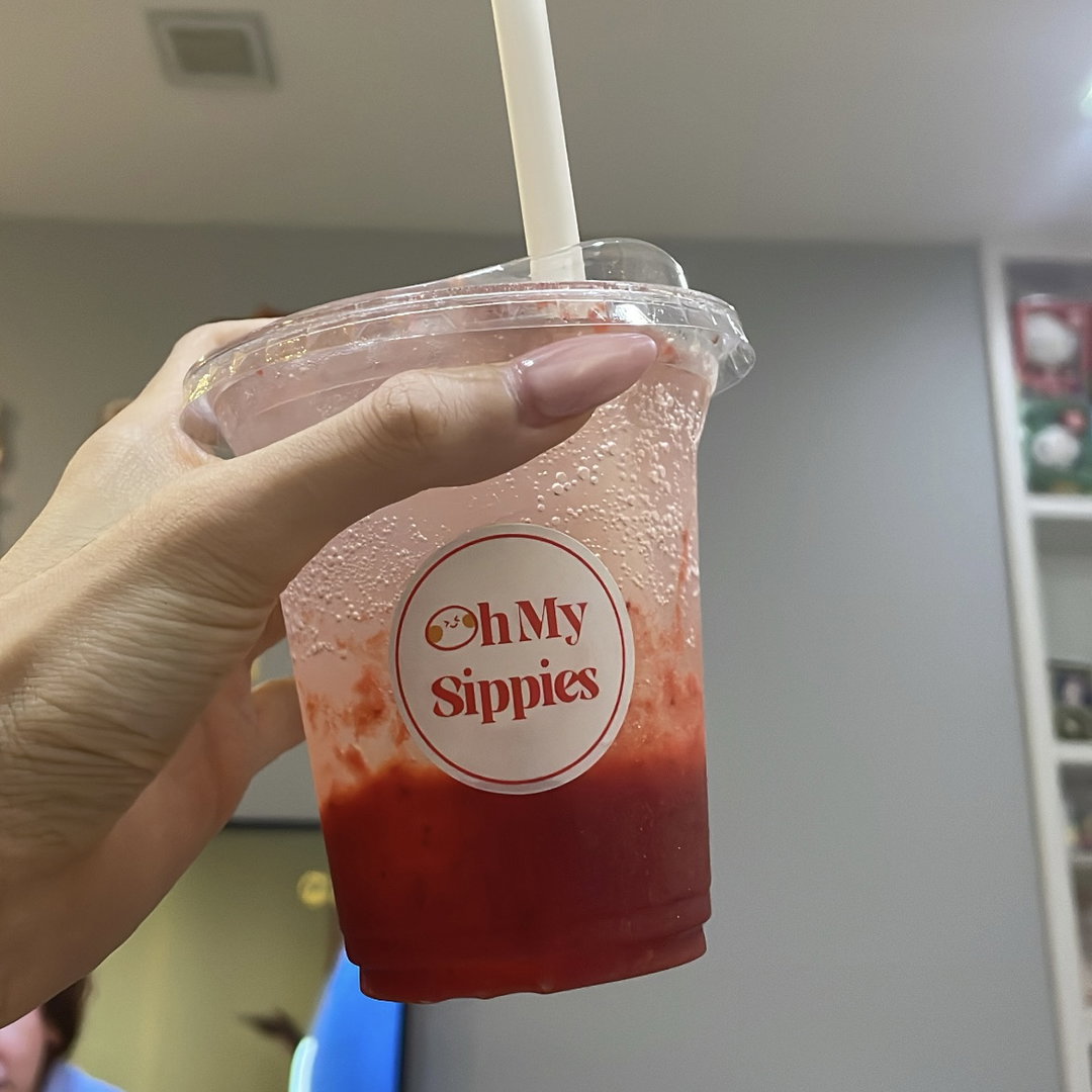 Miss Strawbella (Strawberry Fizz) 🍓🫧