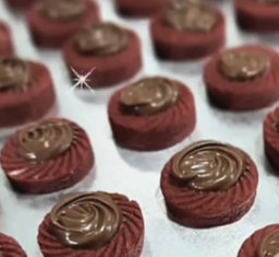 Red Velvet Nutella Tart (50pcs)