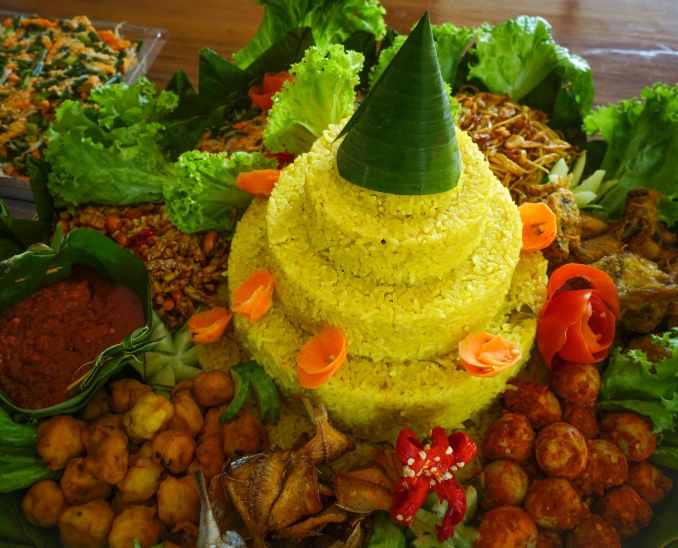 Nasi Tumpeng )Indonesian Celebration Rice Cone)- 10 pax