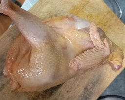 Organic free-range chicken 🐔 ໄກ່ທຳມະຊາດ 
