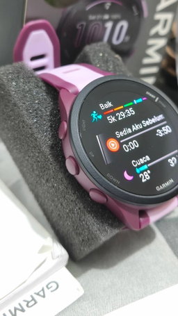 Garmin Forerunner 165 (music)