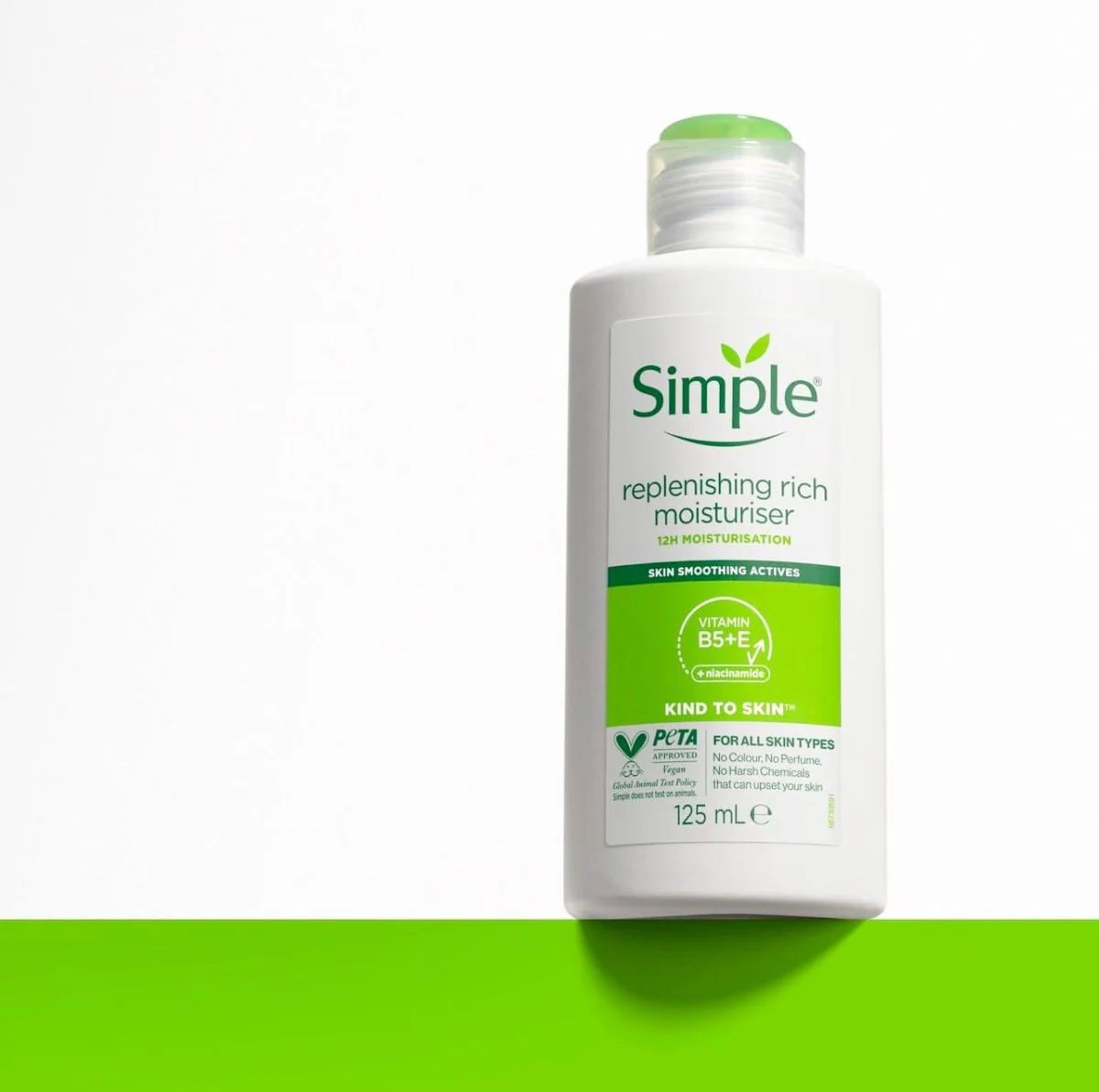 Simple Replenishing Rich Moisturiser - 125ml | سمبل مرطب غني للبشرة الجافة - 125 مل 