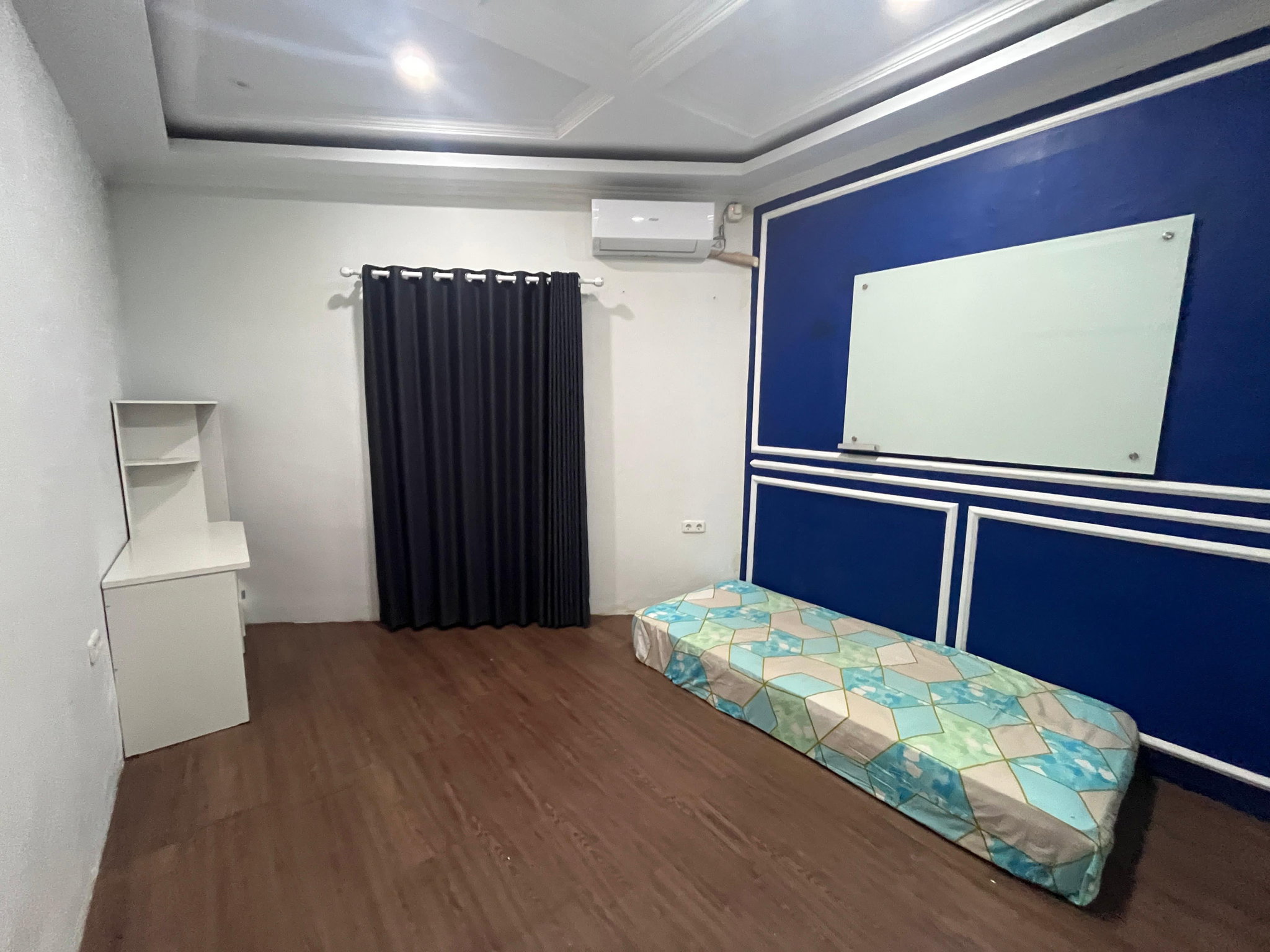 Basic Room_1