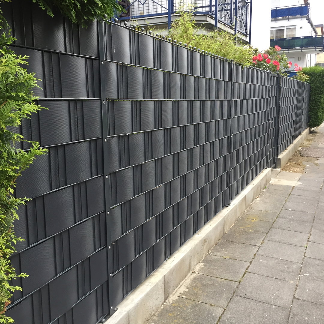 Privacy Fencing PVC Roll (19cm x 35m) + Brackets