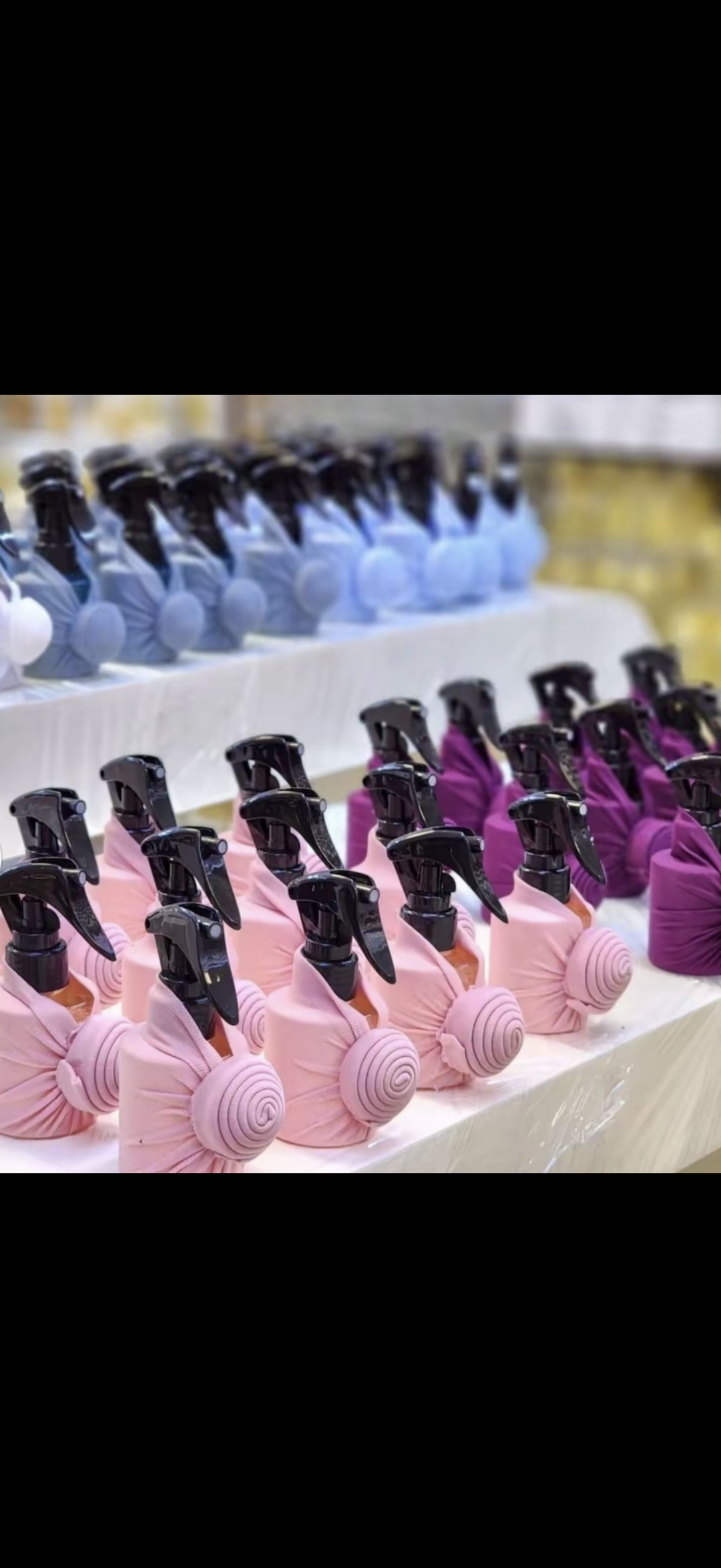 توزيعات مرشات معطر جو بعدة روائح والوان عدد12 منسق