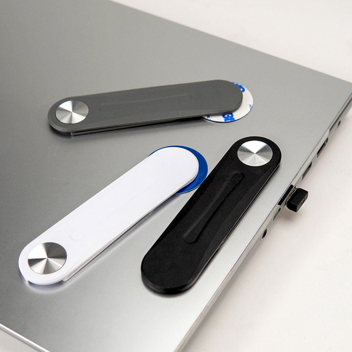 The Magnetic phone Holder_0