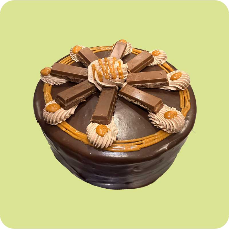 KitKat Signature Cake