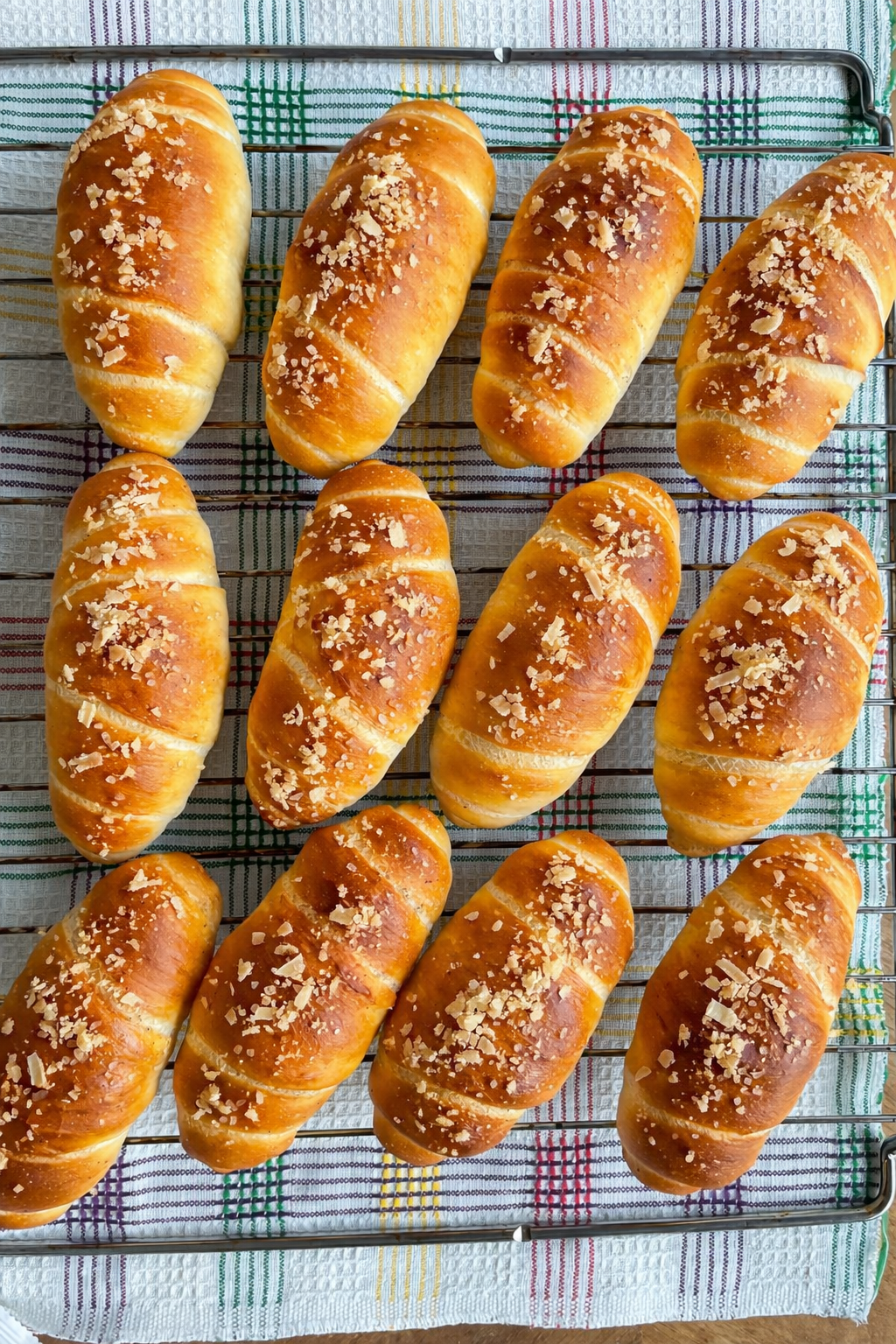 Triple Cheese Salt Bread_0