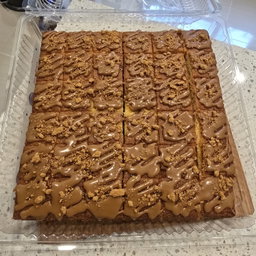 9x9in Speculoos Buttercakes