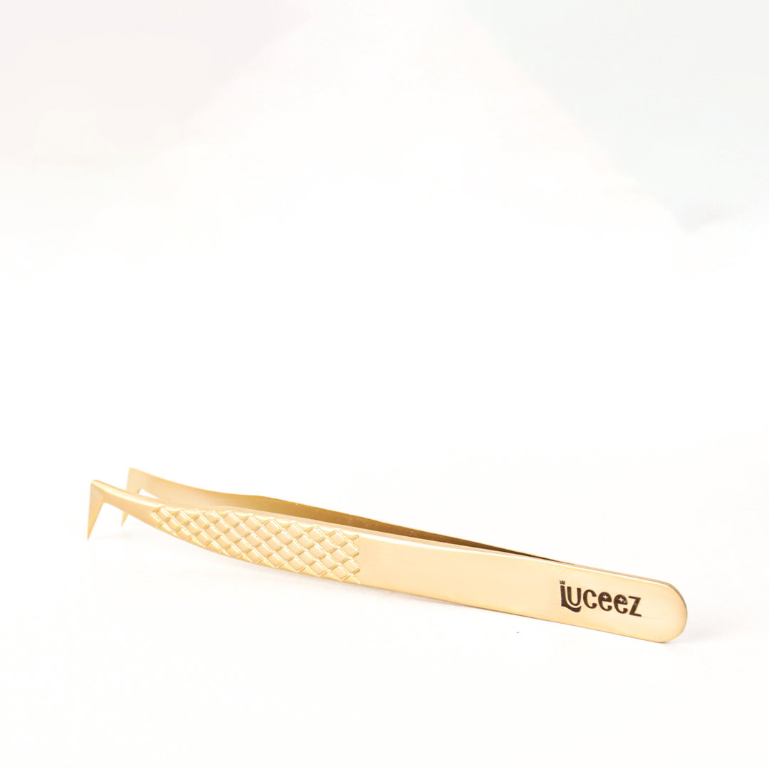 LU 34 GOLD CURVED TWEEZERS