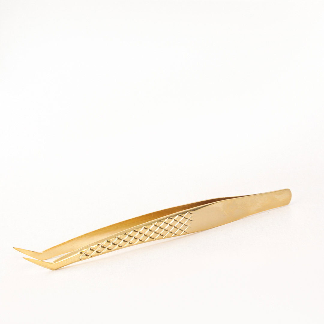 LU 32 GOLD CURVED TWEEZERS _1