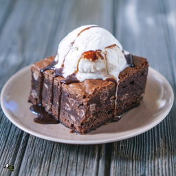 Brownie With Ice Cream
