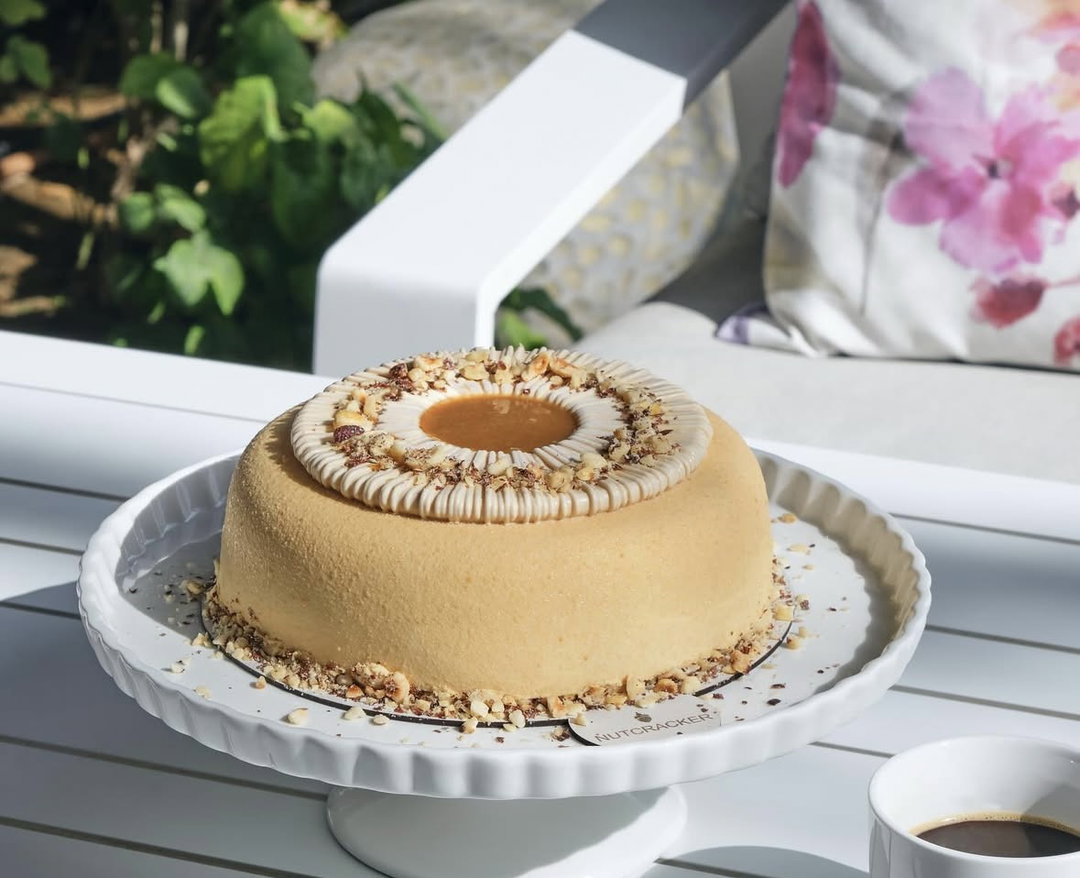 Caramel Crunch Cake