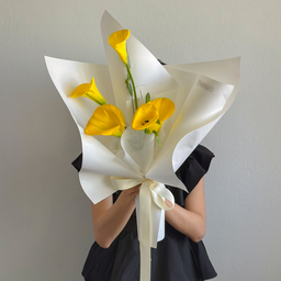 Amber Calla 