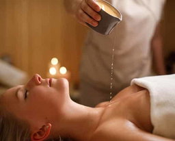 Massage candle class 