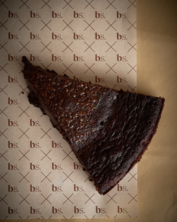 The Protein Flourless Chocolate Rose Cake - 8 slices