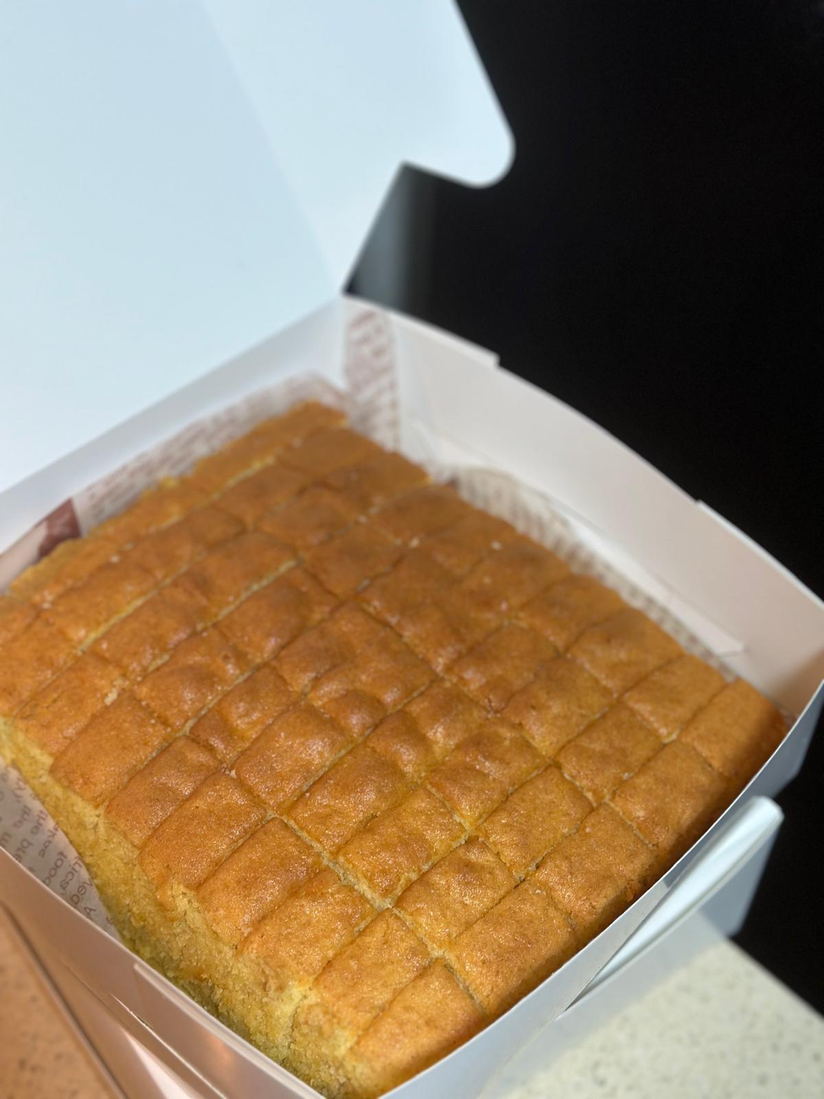 ASSORTED WHOLE CAKES_0