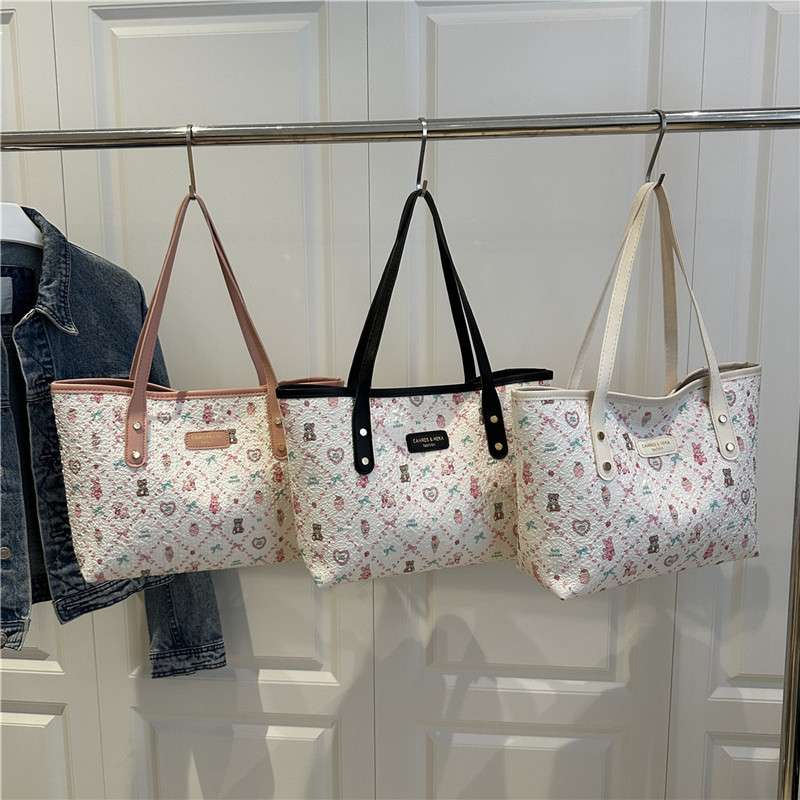 Puppy and bear print tote bag _0