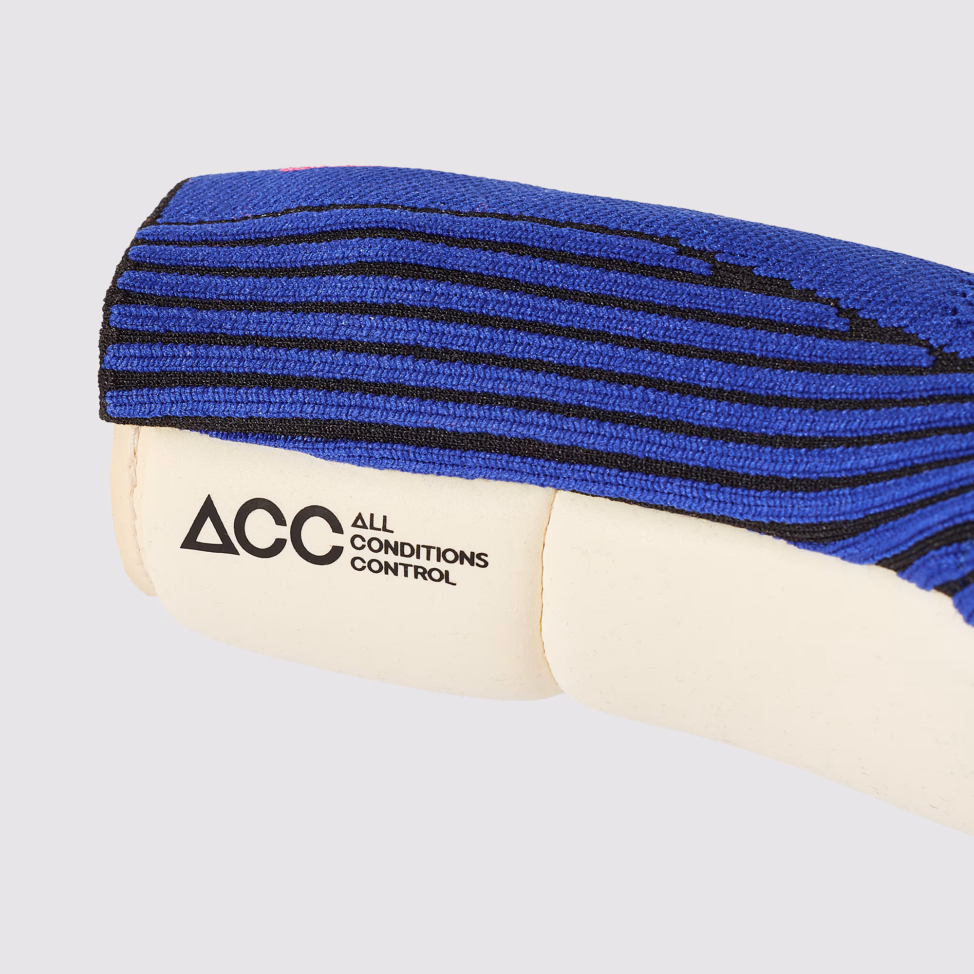 Nike Phantom Dynamic Fit Goalkeeper Gloves_3