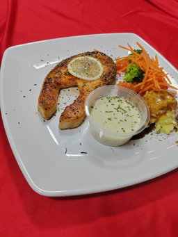 WF61 Grilled Salmon