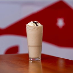 CAKE & SHAKES