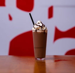 CAKE & SHAKES