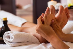 Foot 👣 massage