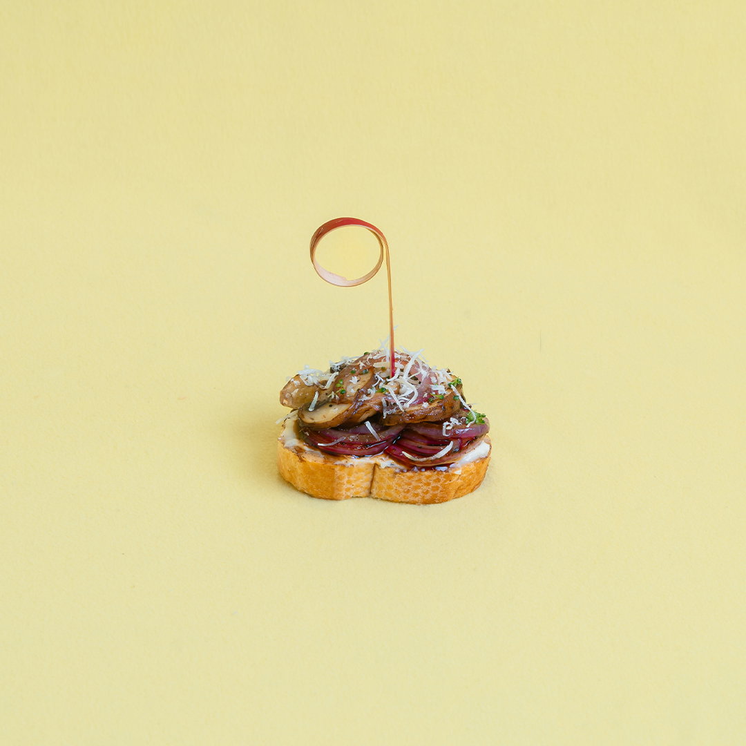 Caramelized Mushroom (Crostini Set of 20)_1