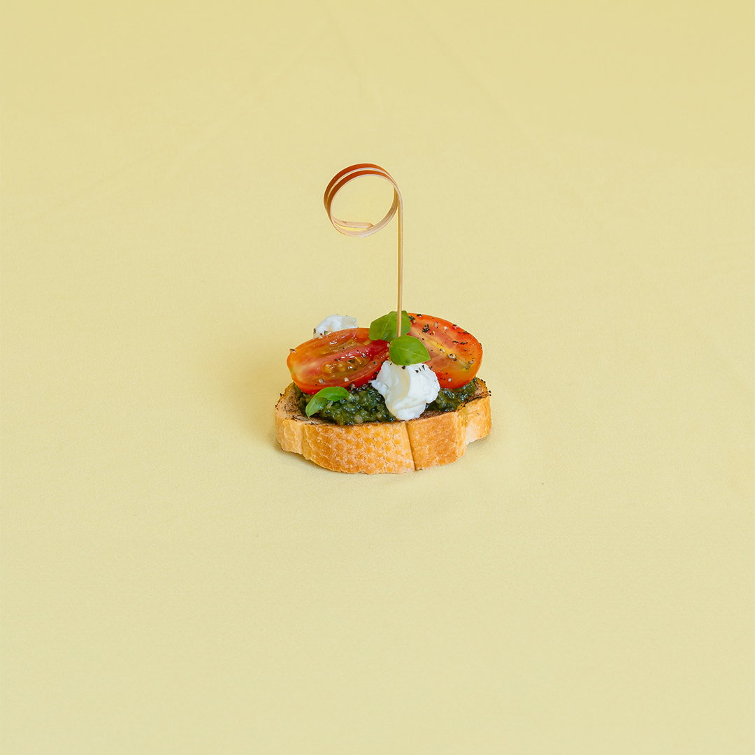 Caprese (Crostini Set of 20)_1