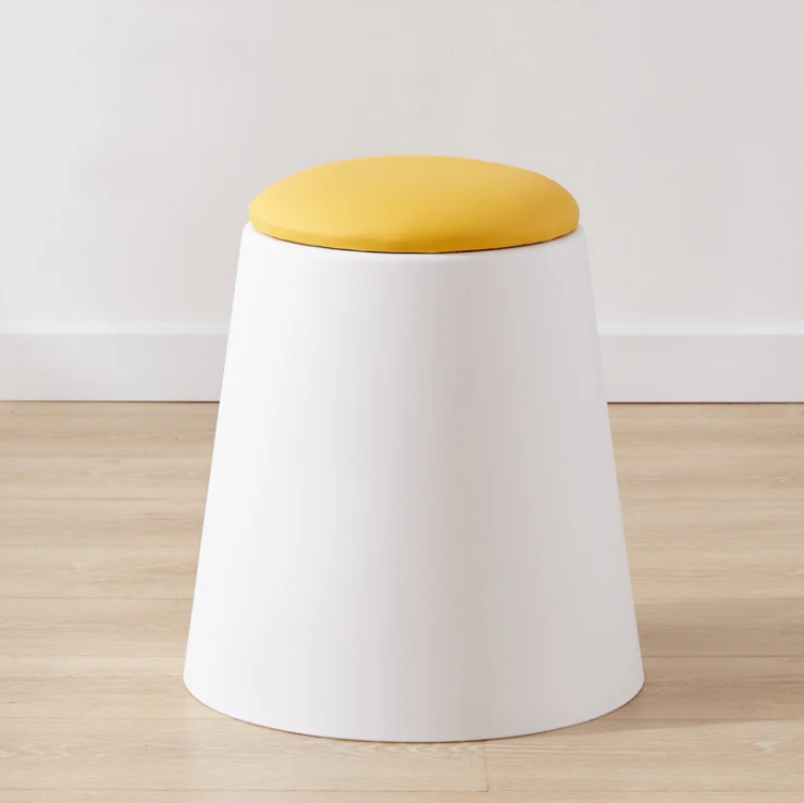 741 - HOLLOW PP STOOL _2